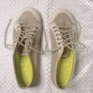 Tretorn Mesh Sneakers, size 8, sand color